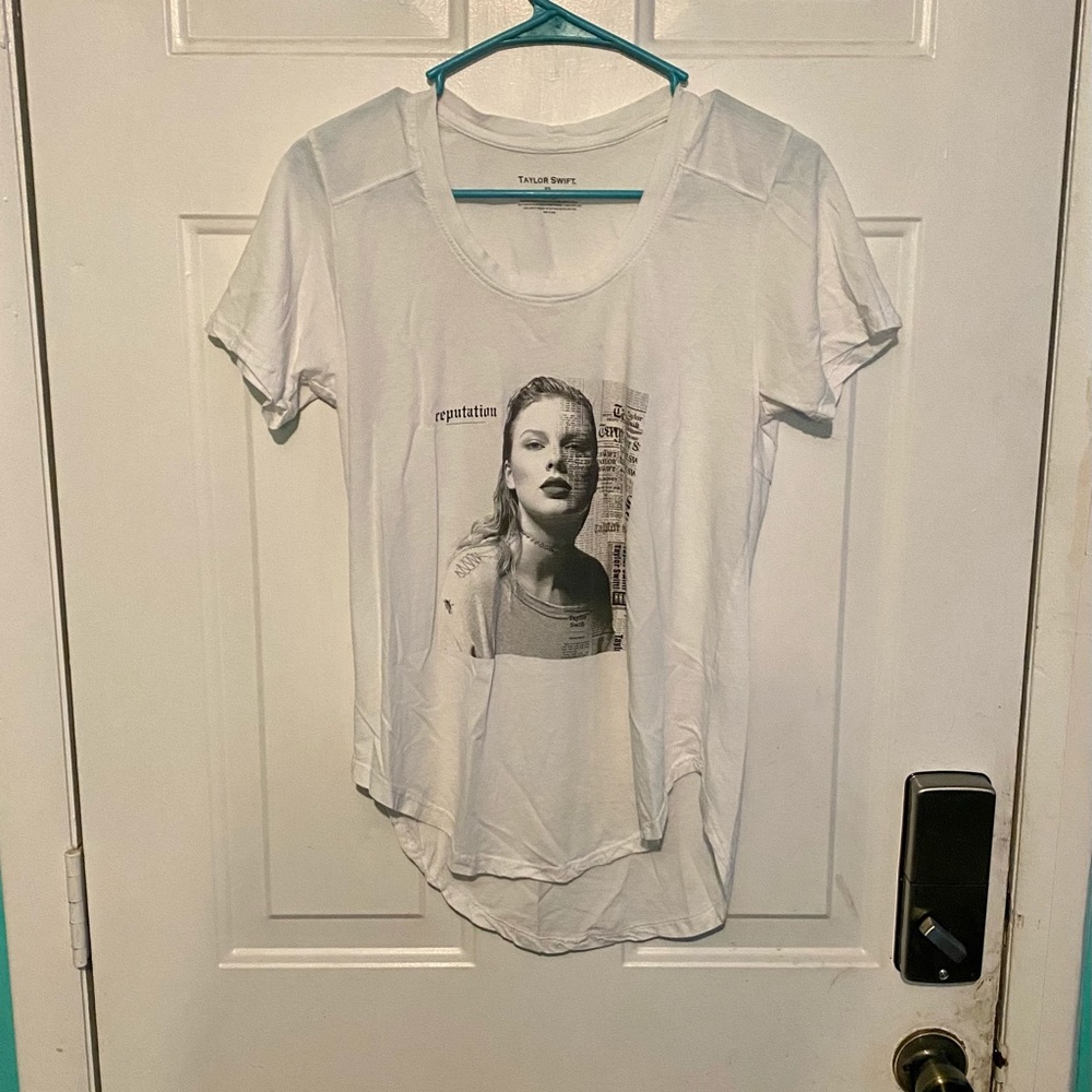 Taylor Swift reputation Top